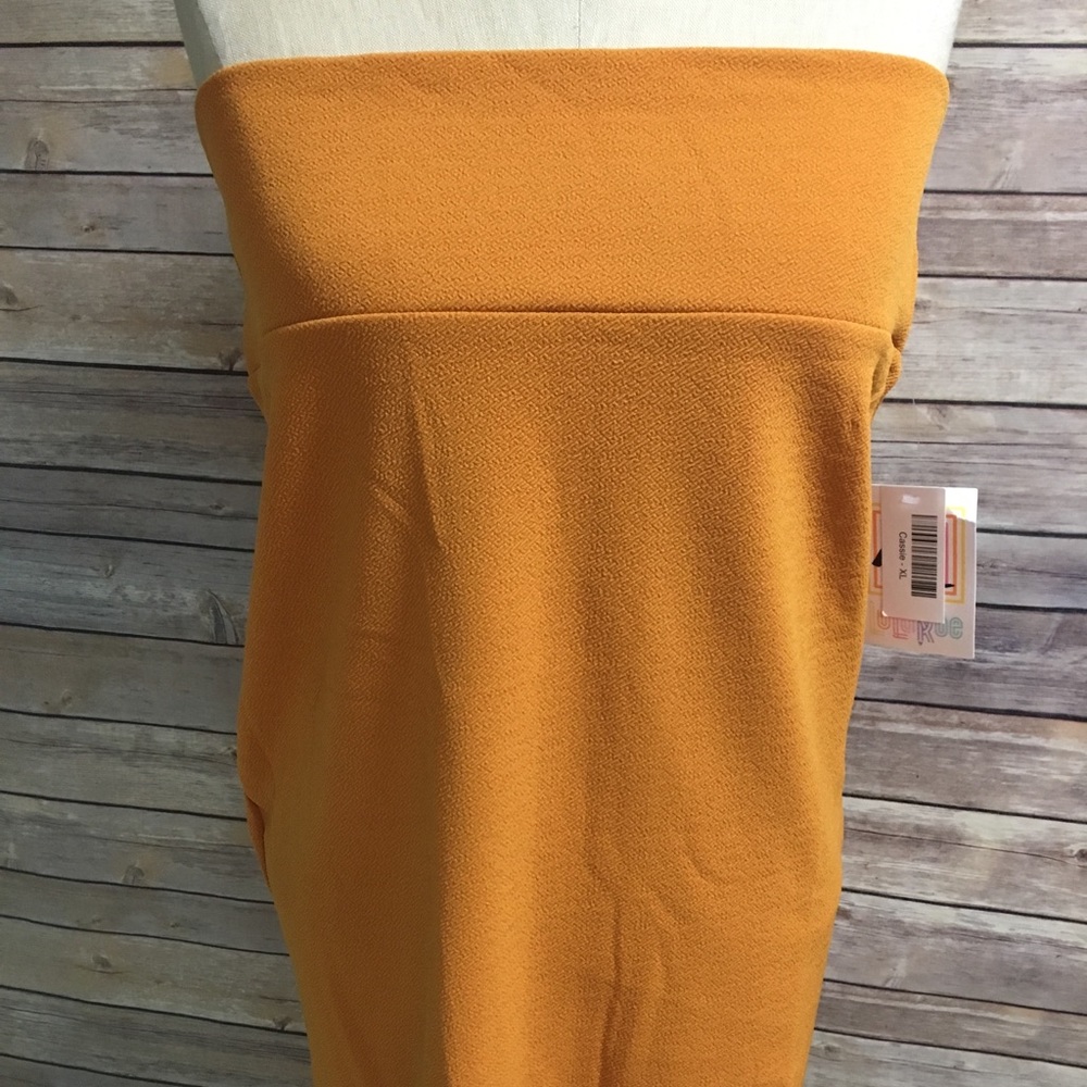 LuLaRoe Cassie skirt